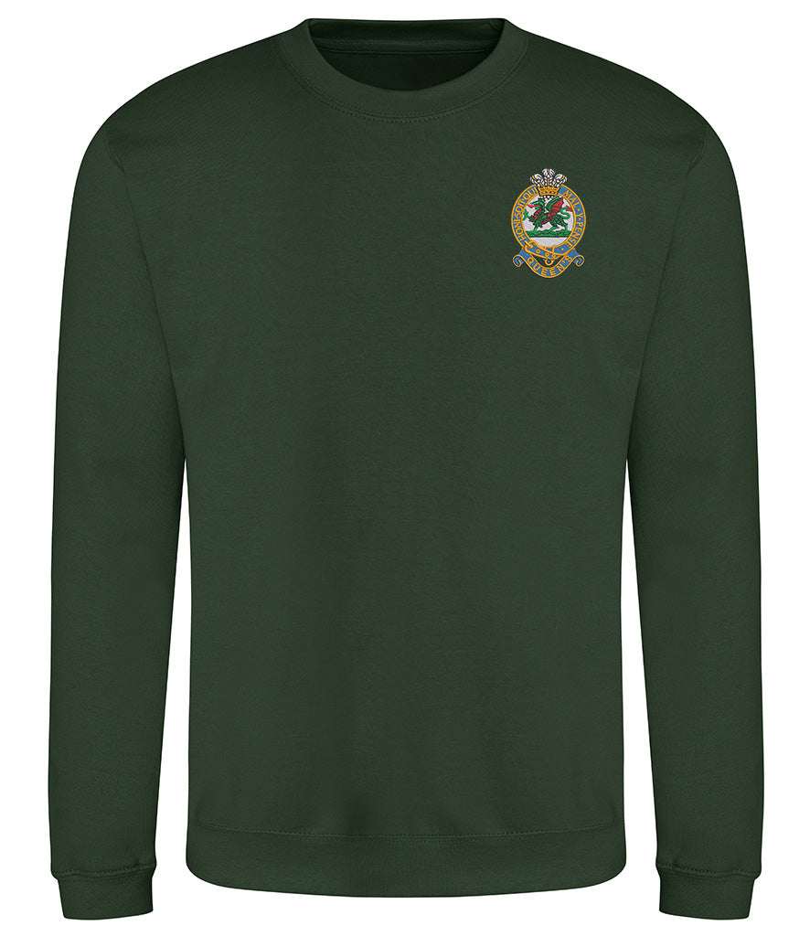 Queens Regiment Sweatshirt with embroidered emblem, cotton-polyester blend, drop-shoulder design, ribbed cuffs.